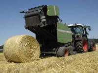 Fendt_Rundballenpresse2600V.jpg 