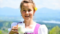 Die Landfrauen zeigen: Milch schmeckt in vielen Variationen.