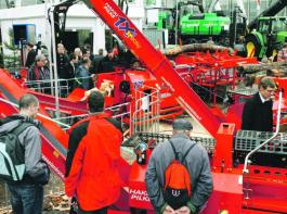 �ber 2.700 Unternehmen aus 48 L�ndern zeigten ein komplettes Angebot an Maschinen, Ger�ten, Ersatzteilen und Zubeh�r.&copy; Klarner