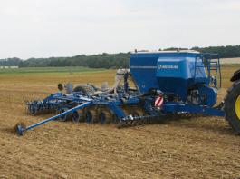 Die K�ckerling Ultima CS ist nun auch in Arbeitsbreiten bis 6 Meter erh�ltlich.&copy; K�ckerling
