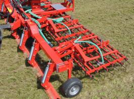 Pflege-, Nach- u. Untersaatger�t PNEUMATICSTAR PRO&copy; Einboeck.at