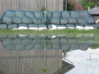 Silageballen-Im-Wasser.jpg 
