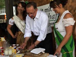 'Arbeit mit Leidenschaft' ist das Motto des Deutschen Bauerntages 2010.&copy; DBV