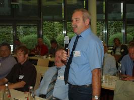 Landwirte, Handel und Verarbeiter ziehen gemeinsam Bilanz der Ernte 2011. (J�rgen Hirschfeld, Landwirt, Landvolk Niedersachsen - Landesbauernverband e.V.)&copy; DBV