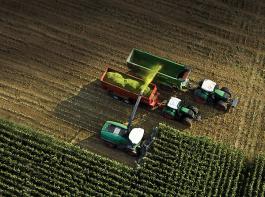 Fendt-Schlepper mit Katana.&copy; Fendt