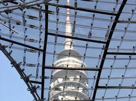 Der Olympiaturm in M�nchen.&copy; Oliver Buchm�ller/aboutpixel