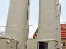 Die Anlagen gibt es in vier Baugr��en von 2 bis 3,60 m Reaktor-Durchmesser. Die darin an F�llk�rpern lebenden Bakterien wandeln Schwefelwasserstoff in elementaren Schwefel um.&copy; Hahn