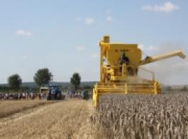 Claeyson M103 im Einsatz&copy; NewHolland