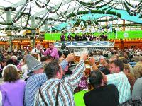 _Im Bierzelt Bauernmontag 