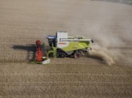 CLAAS LEXION 700 mit APS Dreschsystem und Restkornabscheidung �ber Rotoren (APS HYBRID) &copy; CLAAS