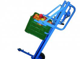 Zieker stellt neuen Obstkisten-Transport-Hubwagen auf der Messe �Fruchtwelt Bodensee� vor