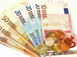 Vor allem die Pr�mien f�r die Umstellung auf �kolandbau weichen in den einzelnen Bundesl�ndern stark voneinander ab.&copy; Benjamin Klack/www.pixelio.de