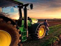 JohnDeere.jpg 