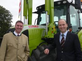 Hubertus K�sters (links) wird das neue CLAAS Regionalzentrum Austria & Adria leiten. Rechts: CLAAS Regionaldirektor Jens Skifter.&copy; CLAAS