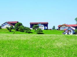 Holen Sie Ihre n�chsten Urlaubsg�ste ab, wo sie sind: im sozialen Netzwerk Facebook. &copy; Foto: foltilia, landpixlel, Werkbild