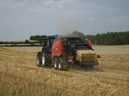 Gro�packenpresse LSB 1270&copy; Kuhn