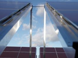 Mit Solar-Knowhow aus der W�ste wurde der gr��te Solarpark Th�ringens jetzt in Rekordzeit errichtet.&copy; Werkbild
