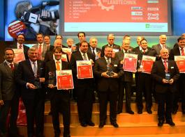 Partnerfirmen des Meilenstein-Projekts wurden gestern f�r ihre Innovationskraft und ihr Engagement bei der Entwicklung wegweisender Landtechnik mit dem Meilensteine-Award geehrt.&copy; bem