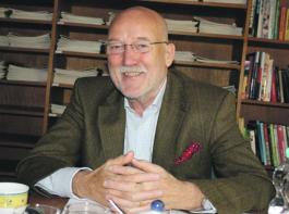 Krimiautor Dieter Bromund