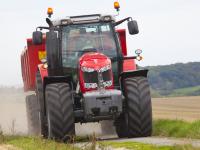 Bild_MF 7600 frontal.jpg 