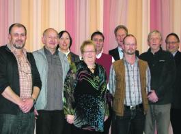
Feierstunde bei der DEULA Westerstede (v.l.): Die Jubilare Hermann H�ttmann, Heinz Connemann, Margret Beneke, Inse Busch, Michael Hirsch, Martin Themann und Erwin Meyer mit dem Aufsichtsratvorsitzenden Frank Oeltjen (r.) und Gesch�ftsf�hrer Jan Eyting (4. v.r.). &copy; Grunwald/DEULA Westerstede