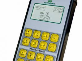 Das Bedienterminal Power Control hat hervorgehobene hinterleuchtete Tasten.&copy; P�ttinger