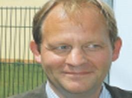 Dr. Lothar H�velmann