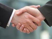 ft_Franz-Pfluegl2.jpg shake hand, Handschlag