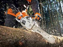 Motors�ge MS 201 im Einsatz&copy; STIHL