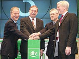 Gesch�ftsf�hrer Bernd Kuhrmeier, Staatssekret�r Gert Lindemann, Gesch�fstf�hrer Hans-Peter Kliemann, DBV-Pressesprecher Michael Lohse&copy; clever