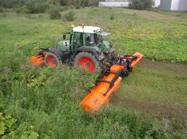 Van Wamel B.V.: Perfect- Dreifaches Schlegelmulchger�t f�r Gro�fl�chen KX-860
