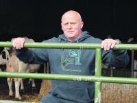 1_milchviehhaltung_irland_keenan_landwirt.jpg 