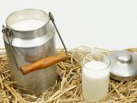 Milchglas_im_Stroh.jpg 