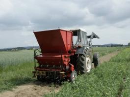 Drillmaschine mit Kompostbunker&copy; Z�llner