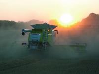 Mähdrescher_CLAAS_LEXION_770_Weltrekord.jpg 