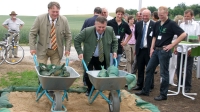 Sportlichen Einsatz zeigten Minister Helmut Brunner (l.) und BBV-Pr�sident Walter Heidl. 