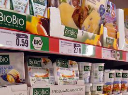 Biomilch und -k�se etwa waren im Schnitt pro Kilogramm sechs Prozent oder zw�lf Cent teurer als im Vorjahresquartal.&copy; Christian M�hlhausen/www.landpixel.de