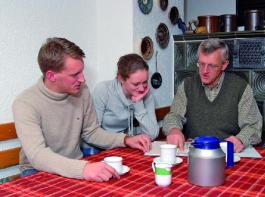 Beim Geld h�rt das Schweigen auf. Es ist ganz wichtig, dass in Landwirtsfamilien offen, ehrlich und fair �ber Finanzangelegenheiten gesprochen wird. 
