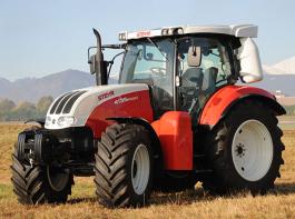 Der Profi 4135 Natural Power ist der ideale Traktor f�r landwirtschaftliche Betriebe mit Biogas-Produktion. &copy; Steyr