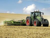 Fendt-820-Vario.jpg 