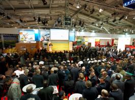 Maschine des Jahres 2012- High-Tech Anf�hrer