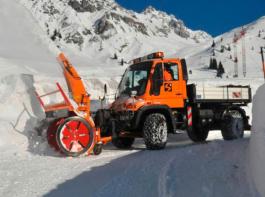 Mercedes-Benz Special Trucks bietet die HZL heute als Variante f�r Unimog, Econic sowie alle Kommunal- und Feuerwehrfahrzeuge an.
&copy; Mercedes