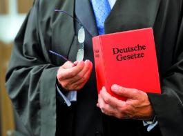 Fehlt ein Testament, k�nnen Richter den Betrieb auch auf Antrag zuweisen. &copy; Foto: fotolia