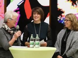 Talk mit Brigitte Graf (ehemalige Schlerin), Anne Krkel (Moderatorin) und Christine Armbruster (Fachschulabsolventin 2013) (v.l.).

