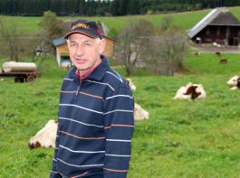 Vorderwälder-Züchter Christoph Fehrenbach setzt auf seine Kuhfamilien mit flacher Laktationskurve.